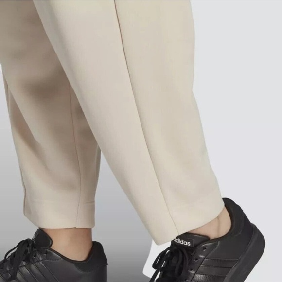 Adidas 11 Honore Sweatpants Women’s Crop Barrel Joggers Pants Cream NWT Size 4X - Picture 4 of 9